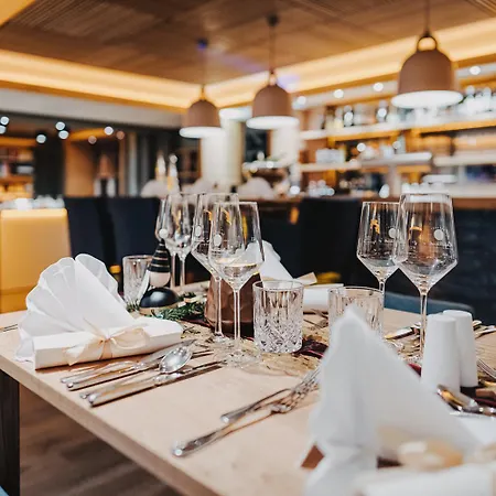 Graf Bentinck دانغاست