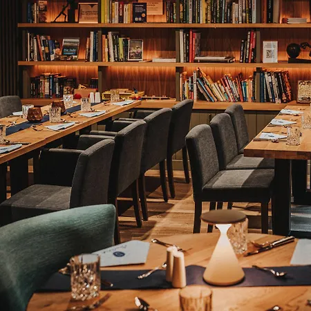 Graf Bentinck فندق