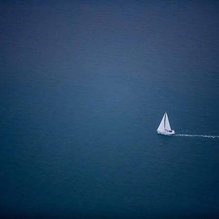 Graf Bentinck Отель 4*