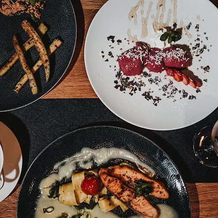 Отель Graf Bentinck 4*