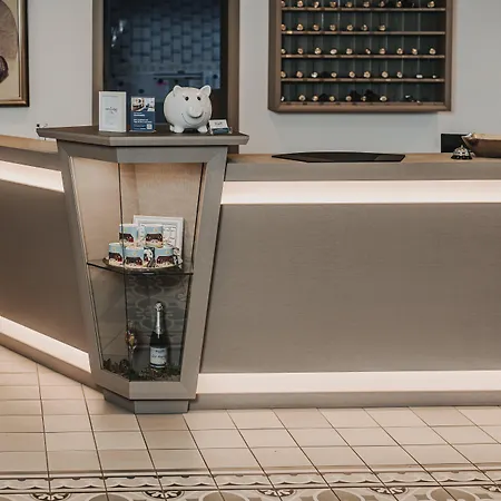 Graf Bentinck Отель 4*